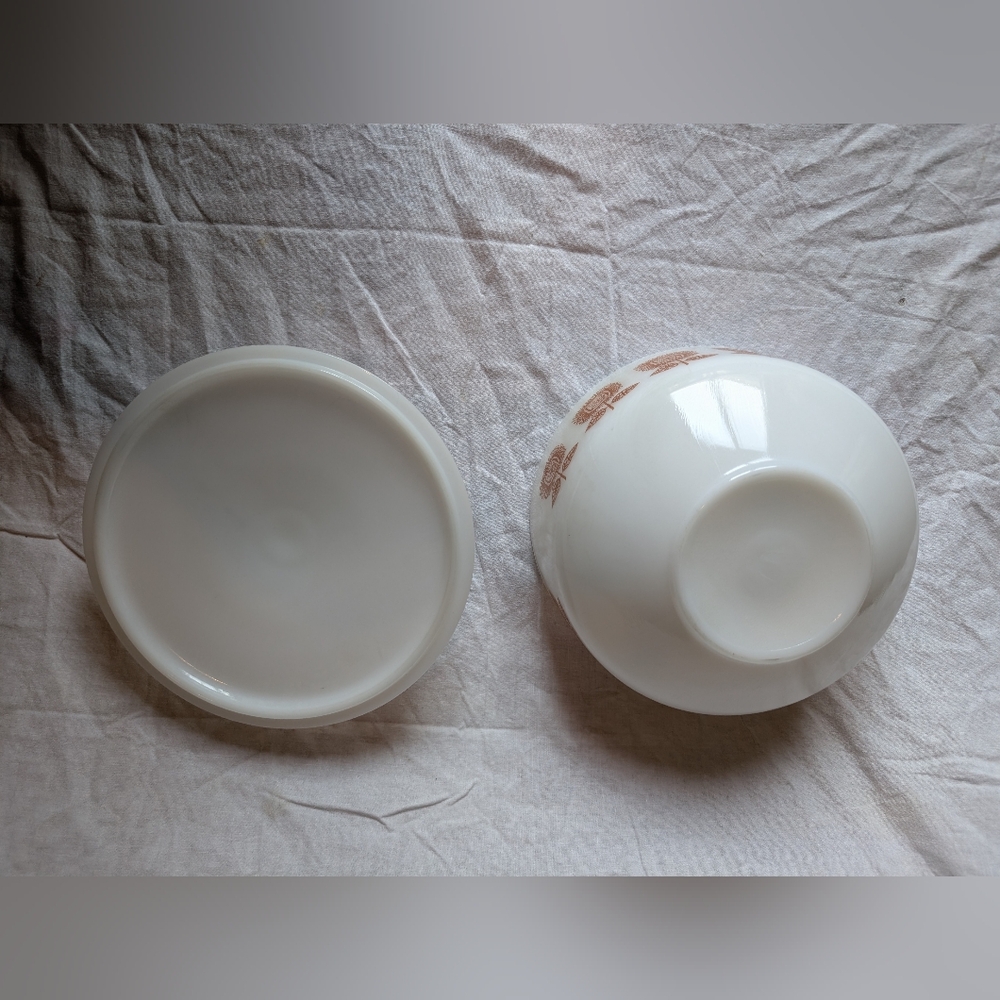 2/60$Federal Milk Glass White and Brown Bakeware Dish With Lid And Sunflower - Picture 5 of 8